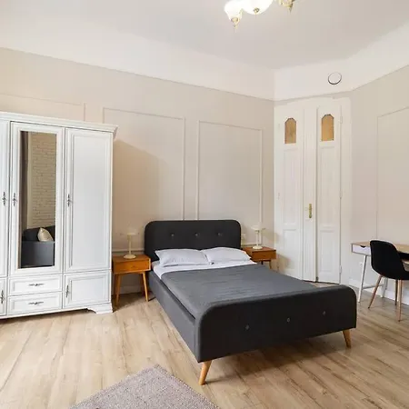 Modern 3 Bedrooms Budapest
