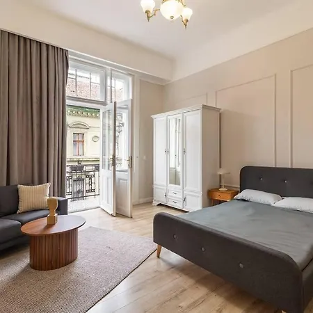 Apartment Modern 3 Bedrooms