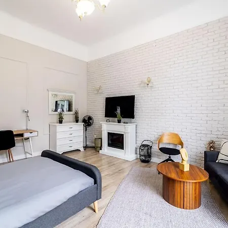 Modern 3 Bedrooms 公寓